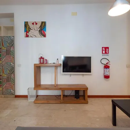 I-host - Lodi 114 Apartment Milan